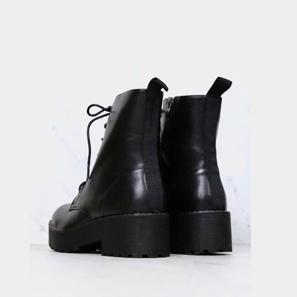 Dirty Laundry | Moore Platform Combat Boot - Picture 14 of 16